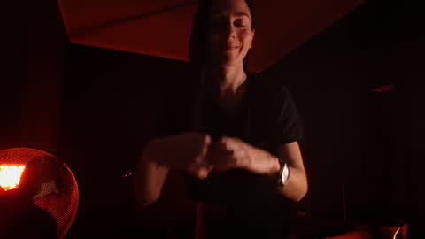 darkspark_ online show from March 5, 2026, 9:49 am