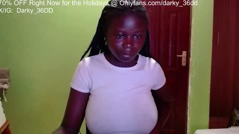 Snapshot of darky_36dd chatting on September 9, 2025, 6:13 am exclusive sexual content -- IGTwitterX darky 32dd online show from September 9, 2025, 6:13 am