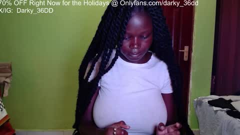 Snapshot of darky_36dd chatting on September 27, 2025, 7:02 am exclusive sexual content -- IGTwitterX darky 32dd online show from September 27, 2025, 7:02 am