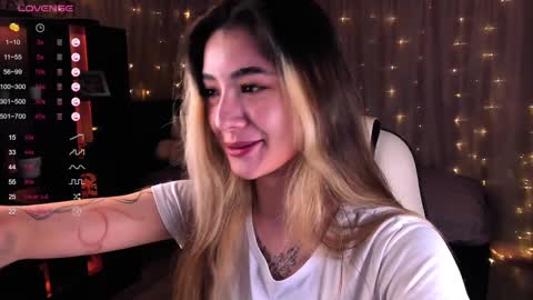 Belle online show from December 24, 2024, 8:00 am