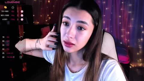 Belle online show from December 28, 2024, 4:41 am