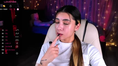 Belle online show from January 13, 2025, 7:32 am