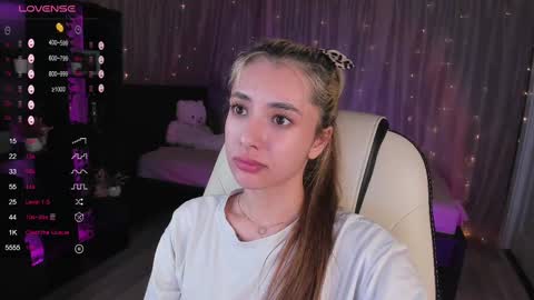 Belle online show from March 2, 2025, 7:32 am