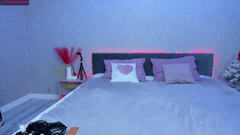 darlenedolce online show from February 4, 2025, 3:36 pm