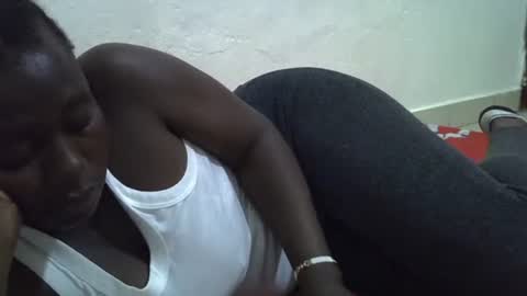 darling_ella online show from April 9, 2026, 8:09 am