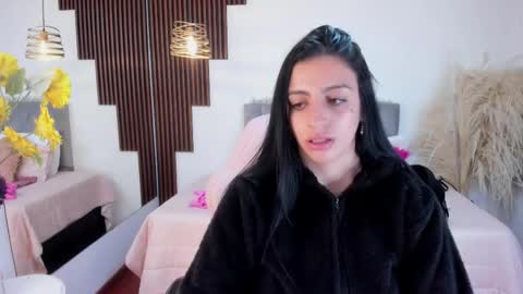 Snapshot of darling_spoiled chatting on May 13, 2026, 11:40 am darling online show from May 13, 2026, 11:40 am