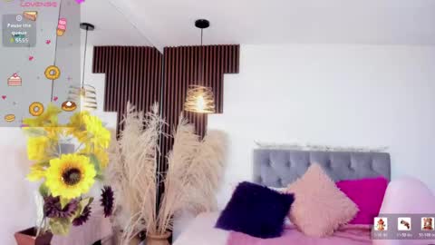 Snapshot of darling_spoiled chatting on May 18, 2026, 11:27 am darling online show from May 18, 2026, 11:27 am