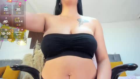 Snapshot of darling_spoiled chatting on June 6, 2026, 10:09 am darling online show from June 6, 2026, 10:09 am