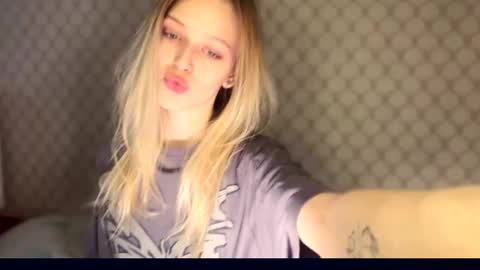 D online show from December 20, 2025, 9:49 am