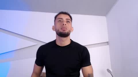 Snapshot of daron_66 chatting on November 28, 2025, 1:36 pm Kael online show from November 28, 2025, 1:36 pm