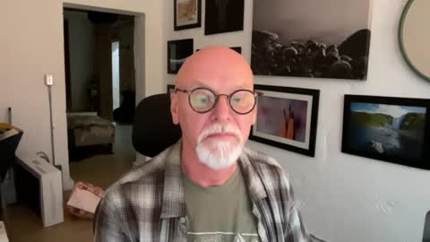Snapshot of darre1966 chatting on June 20, 2026, 8:55 pm darre1966 online show from June 20, 2026, 8:55 pm