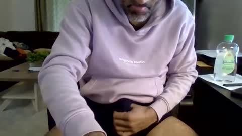 Snapshot of darryl43321 chatting on March 4, 2025, 6:07 pm darryl43321 online show from March 4, 2025, 6:07 pm