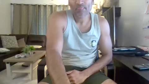 Snapshot of darryl43321 chatting on December 4, 2025, 7:11 pm darryl43321 online show from December 4, 2025, 7:11 pm