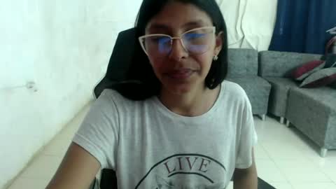 Snapshot of darsha_1 chatting on June 12, 2026, 8:41 pm Darsha online show from June 12, 2026, 8:41 pm