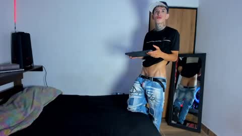 Snapshot of darwin_stark chatting on May 1, 2026, 9:41 pm darwin_stark online show from May 1, 2026, 9:41 pm