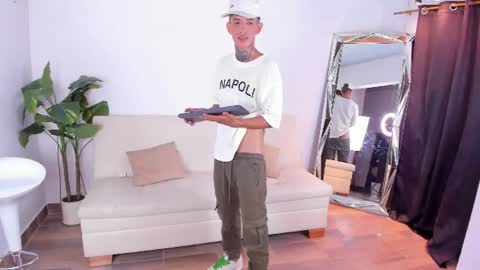 darwin_stark online show from July 20, 2026, 7:22 am