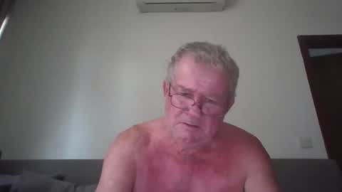 darwincock online show from April 26, 2026, 1:47 am