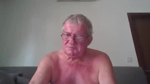 darwincock online show from May 5, 2026, 4:20 am