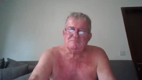 Snapshot of darwincock chatting on June 11, 2026, 1:38 am darwincock online show from June 11, 2026, 1:38 am