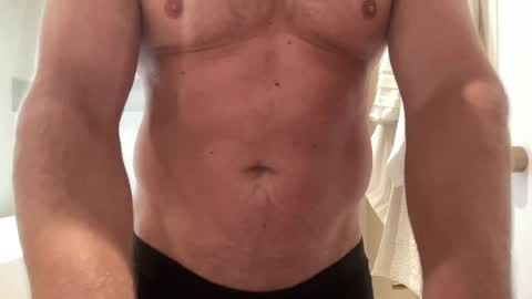 Snapshot of darwins_dessert chatting on June 26, 2026, 5:28 pm darwins_dessert online show from June 26, 2026, 5:28 pm