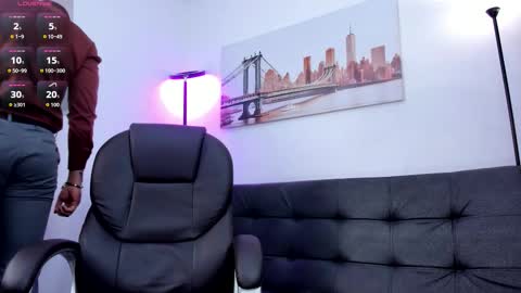 Dash online show from October 8, 2025, 11:30 am