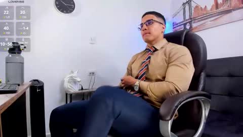 Dash online show from November 4, 2025, 12:48 pm