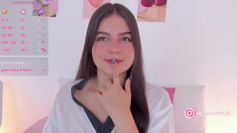 Snapshot of dashanovikov chatting on April 30, 2026, 12:44 pm Dasha online show from April 30, 2026, 12:44 pm