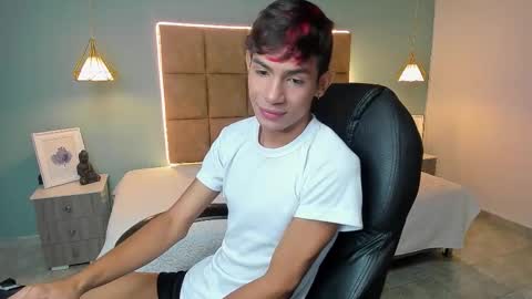 angel online show from November 25, 2025, 11:54 am