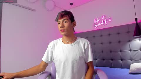 angel online show from December 3, 2025, 12:25 pm