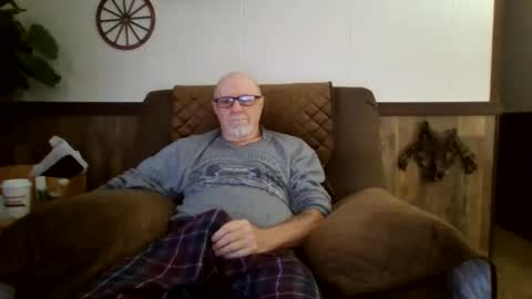 dave571960 online show from September 20, 2025, 10:38 am