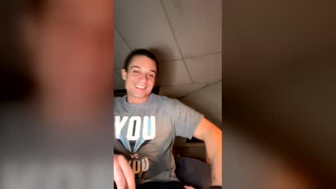 dave875126 online show from February 6, 2026, 2:16 am