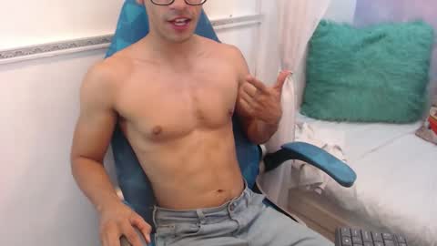 Snapshot of dave_bakers chatting on May 16, 2026, 10:19 pm Dave Bakers online show from May 16, 2026, 10:19 pm