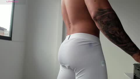 Snapshot of dave_hs chatting on January 19, 2025, 6:53 pm dave_hs online show from January 19, 2025, 6:53 pm