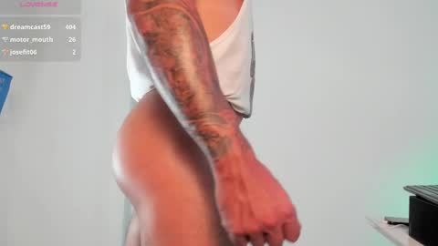 Snapshot of dave_hs chatting on March 10, 2025, 10:34 pm dave_hs online show from March 10, 2025, 10:34 pm