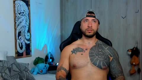 DAVE MAX online show from January 19, 2025, 6:32 pm