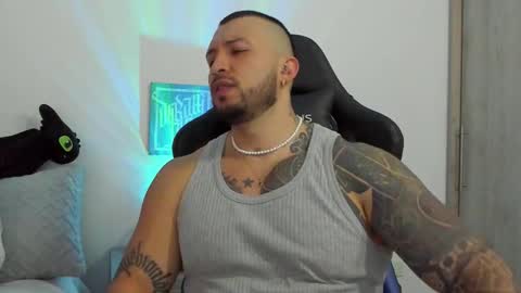 DAVE MAX online show from October 28, 2025, 11:07 pm