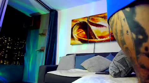 DAVE MAX online show from April 29, 2026, 1:21 am