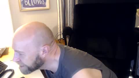 Snapshot of daveletsplay11 chatting on April 5, 2026, 4:42 am daveletsplay11 online show from April 5, 2026, 4:42 am