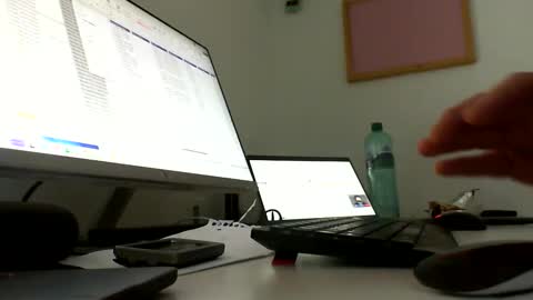 davesu12345 online show from December 12, 2024, 11:40 am