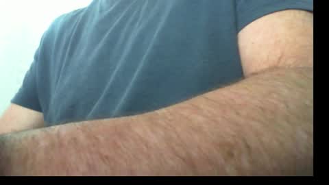 davesu12345 online show from November 4, 2025, 7:40 am