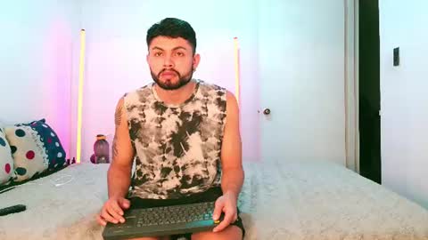 Snapshot of davgostoso chatting on June 17, 2026, 12:18 pm Dave y Salvatore online show from June 17, 2026, 12:18 pm