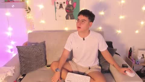 david_and_friend online show from January 14, 2026, 10:25 pm