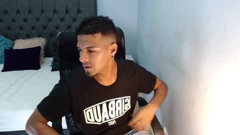 david_bandercock online show from December 14, 2024, 3:40 am