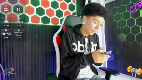 David online show from April 18, 2026, 12:20 pm