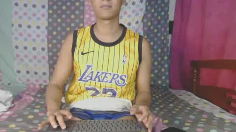 david_efrem online show from December 3, 2024, 2:03 am