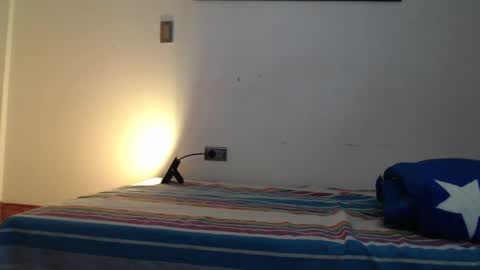 Snapshot of david_smit_ chatting on December 3, 2024, 1:10 pm david smit online show from December 3, 2024, 1:10 pm