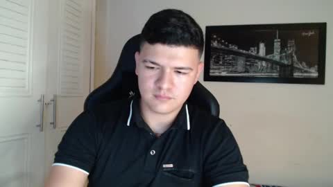 Snapshot of david_smit_ chatting on December 13, 2024, 4:22 am david smit online show from December 13, 2024, 4:22 am