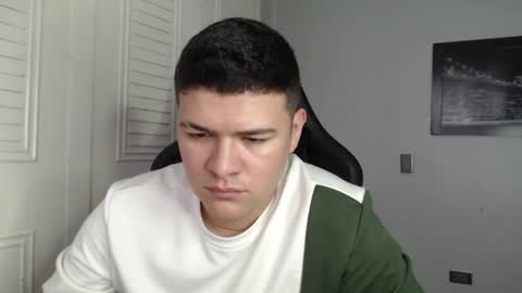 Snapshot of david_smit_ chatting on January 5, 2025, 8:00 pm david smit online show from January 5, 2025, 8:00 pm