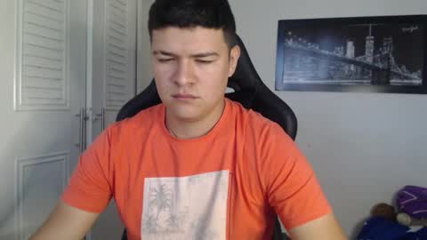 Snapshot of david_smit_ chatting on January 19, 2025, 1:33 pm david smit online show from January 19, 2025, 1:33 pm