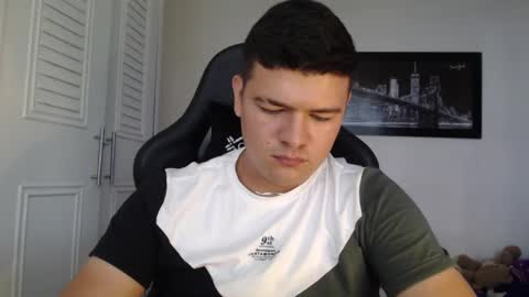 Snapshot of david_smit_ chatting on January 29, 2025, 4:08 pm david smit online show from January 29, 2025, 4:08 pm